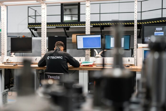 tecnic-bioprocess-solutions-SQkt_CJ-ARs-unsplash